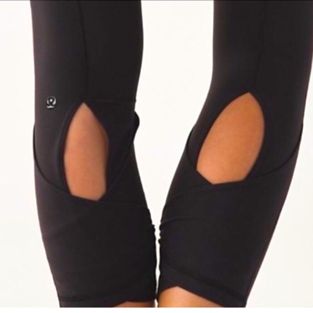 Lululemon Yin To You Crop Skirted Keyhole Crop Leggings Size 2 - Picture 1 of 13
